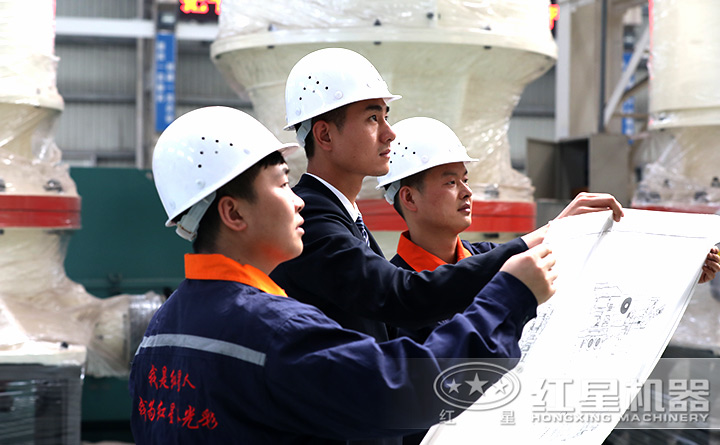 精湛技術(shù)人員現(xiàn)場(chǎng)指導(dǎo)設(shè)備的生產(chǎn)、制造