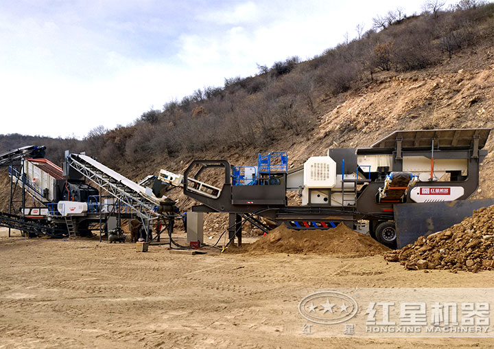 輪胎式車載流動(dòng)石子、粉碎機(jī)